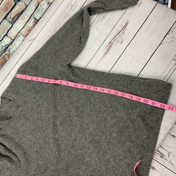 Charter club gray cashmere long sleeve sweater  L - Picture 9 of 10